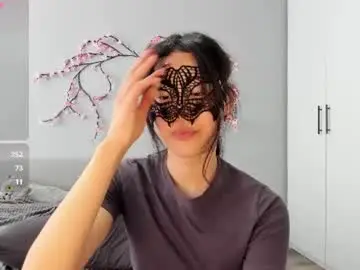Chaturbate Watch Live Sex Cams of helenblazetrt