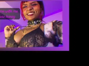 Chaturbate Sex Cam of morticia_420