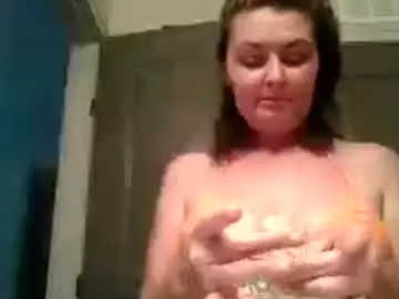 Chaturbate Live Sex of tinyassbossymilf