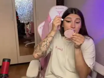 Chaturbate Live Sex Cam of katrin_kristal