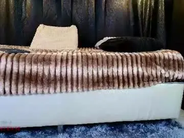 Chaturbate Live Sex Cam of angi_intense