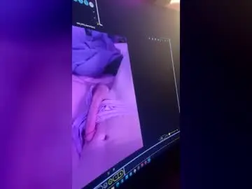 Chaturbate Live Sex Cam of katiebabykitty