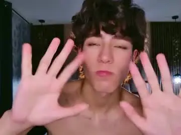 Chaturbate Watch Live Sex Cams of michaell_peters