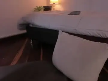 Chaturbate Best live sex cam show of caroline_dh