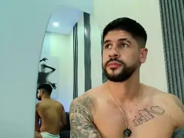 Chaturbate Free Live Porn of petesevans_1