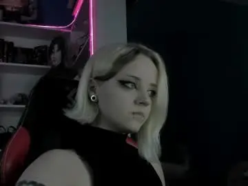 Chaturbate Live Porn of holy_mistresss