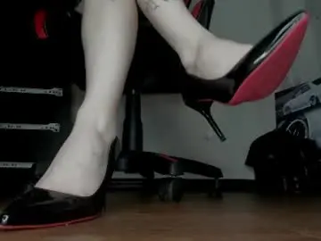 Chaturbate Free Porn Cam of holy_mistresss