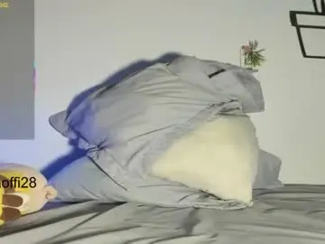 Chaturbate Live Sex Cam of alessia28__