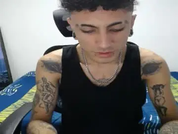 Chaturbate Live Sex of present_the_magic