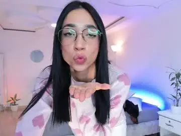 Chaturbate Watch Live Sex Cams of carleewinter