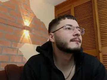 Chaturbate Adult Webcams of brandon__01