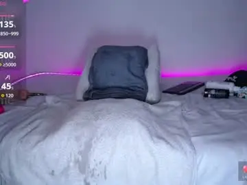Chaturbate Live Sex Cam of diaz_henr