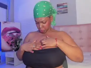 Chaturbate Live Porn of aileenkeys