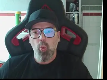 Chaturbate Adult Webcam of womenizzeer