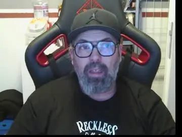 Chaturbate Best live sex cam show of womenizzeer