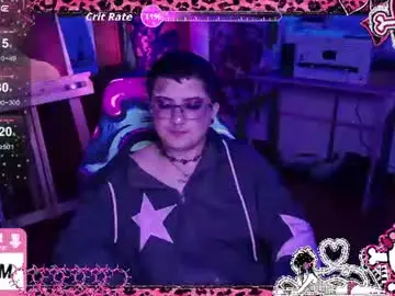 Chaturbate Live Sex Cam of ftmbiggestclit
