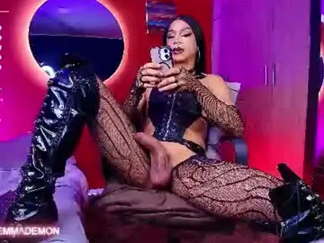 Chaturbate Live Porn of emma_demonn