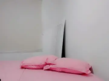 Chaturbate Free Live Porn of rosiegirl_