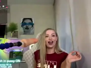 Chaturbate Live Sex Cam of margohotty