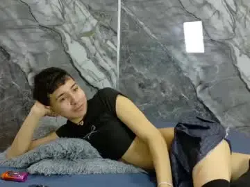 Chaturbate Live Sex Cam of noahwalker__