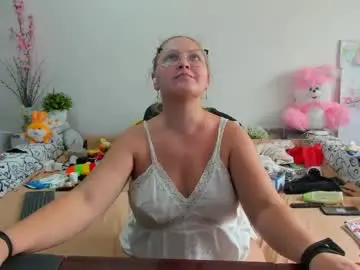Chaturbate Live Sex Cam of richlucky555