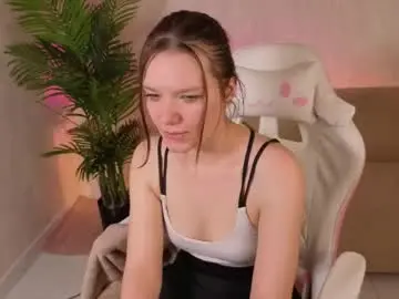 Chaturbate Live Sex Cam of kira_hatti