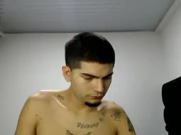 Chaturbate Live Sex Cam of skinny_badboy