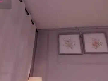 Chaturbate Live Sex Cam of allisonpariss