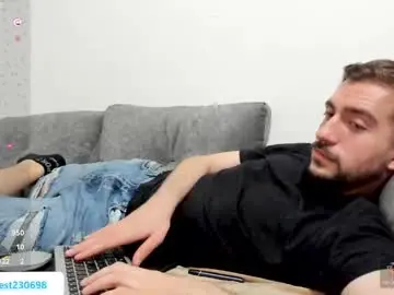 Chaturbate Live Sex Cam of dylan_starxx