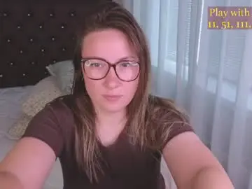 Chaturbate Live Sex Cam of cute_darina