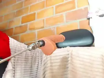 Chaturbate Watch Live Sex Cams of k_stormi_
