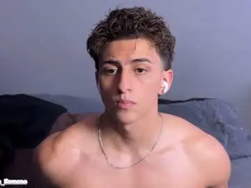 Chaturbate Free Porn Cam of salvatore_romanoo