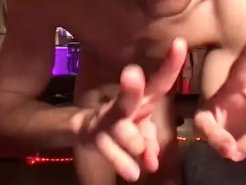 Chaturbate Live Sex Cam of twink_boy98