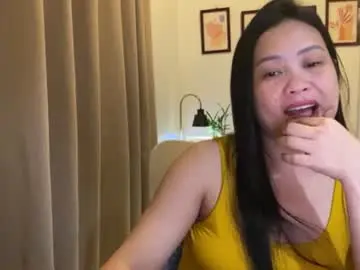 Chaturbate Live Sex Cam of sweetestsmile_