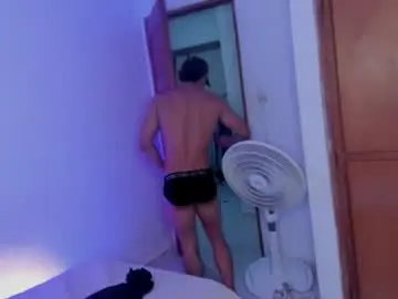 Chaturbate Adult Webcams of alan_newton1