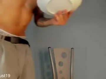 Chaturbate Sex Cam of baby_gio