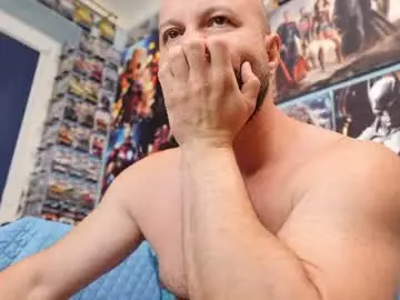 Chaturbate Free Porn Cam of muscular_bear