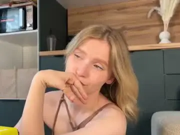 Chaturbate Nude Webcam of adele_nick2202