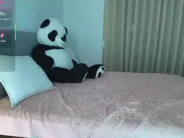 Chaturbate Free Live Porn of angel_danm_milf