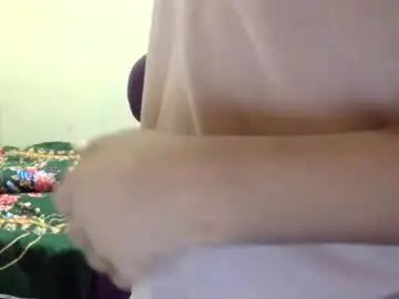 Chaturbate Live Sex Cam of birbikrom104