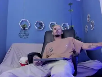 Chaturbate Best live sex cam show of harold_999