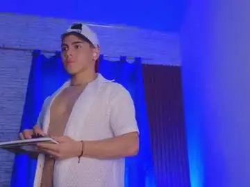 Chaturbate Private Sex Chat of josethariaz25