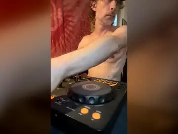 Chaturbate Live Porn of daddyreallyloveyou