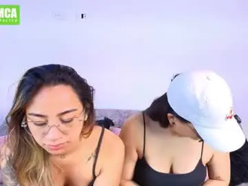 Chaturbate Live Porn of jules_n_gia