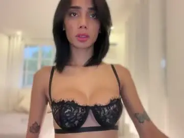 Chaturbate Live Sex Cam of trixieemerald