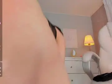 Chaturbate Adult Webcams of ami_sweet_18