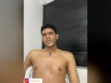 Chaturbate Watch Live Sex Cams of jonhsebastiann