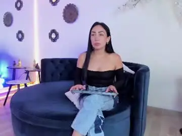 Chaturbate Live Sex Cam of mia_davis__