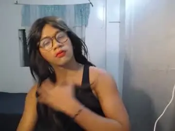 Chaturbate Free Porn Cam of naughtyhot_star19