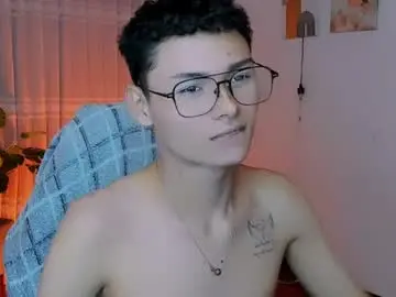 Chaturbate Live Sex Cam of milan_2007